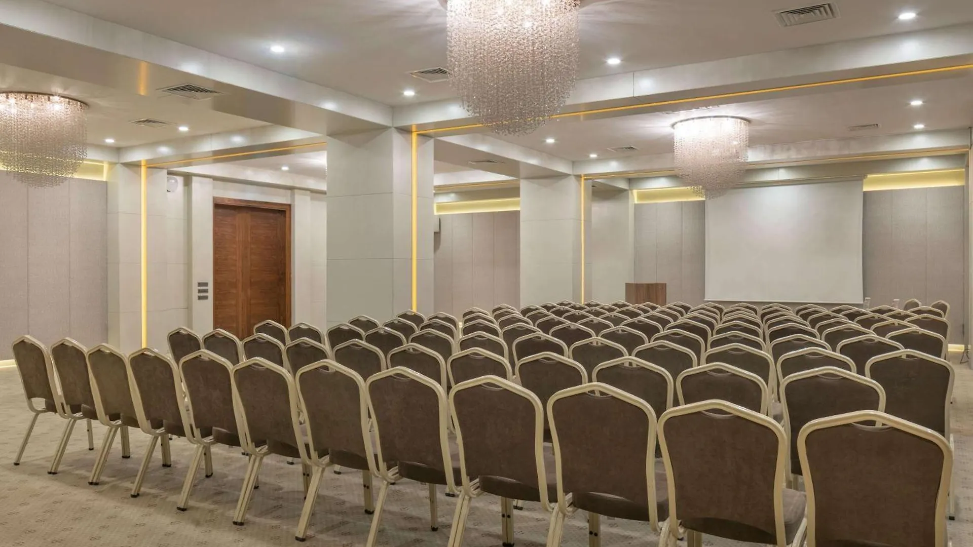 Mercure Ankara Kizilay 4*,
